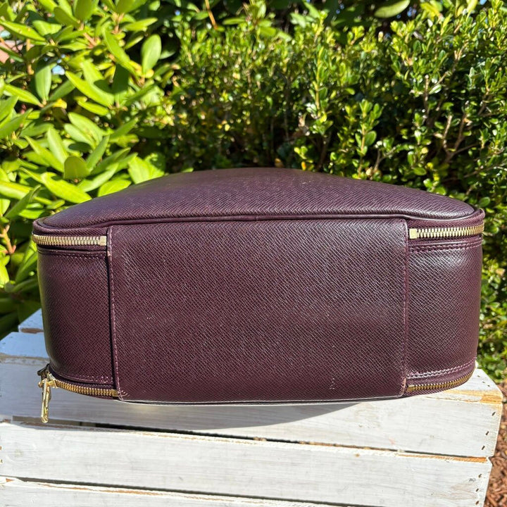 Louis Vuitton Taïga Tura 2 Way Travel Bag