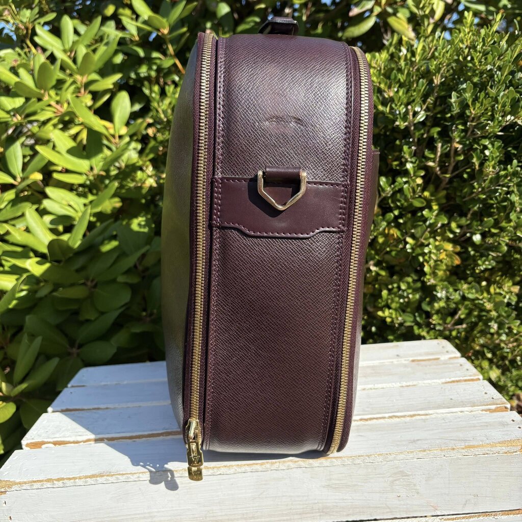 Louis Vuitton Taïga Tura 2 Way Travel Bag
