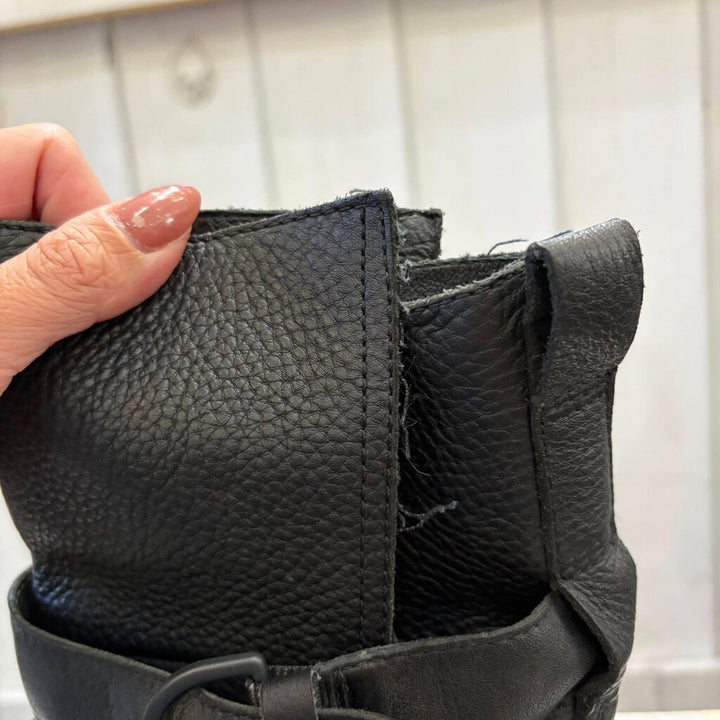 Sorel Phoenix Waterproof Moto Boots - Size 10