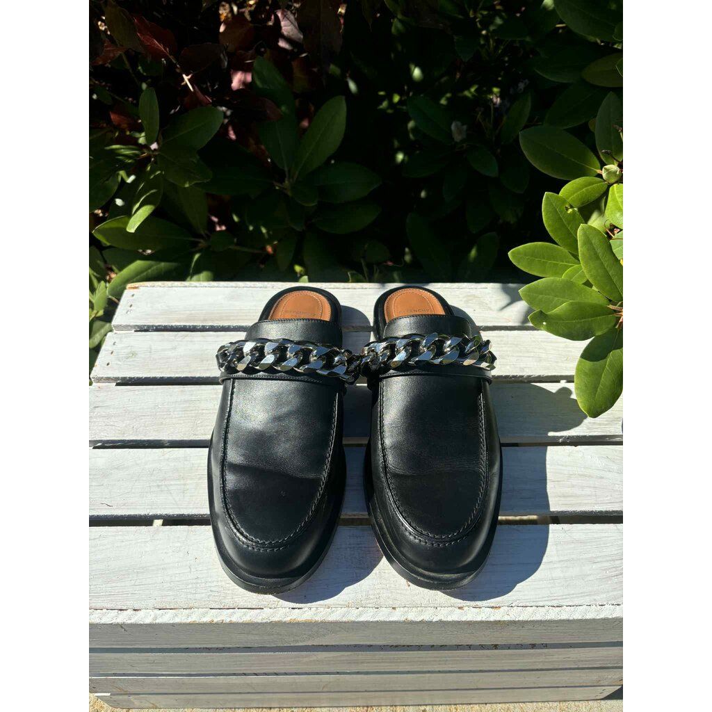 Givency Leather Chain-Link Accents Mules - Size 40