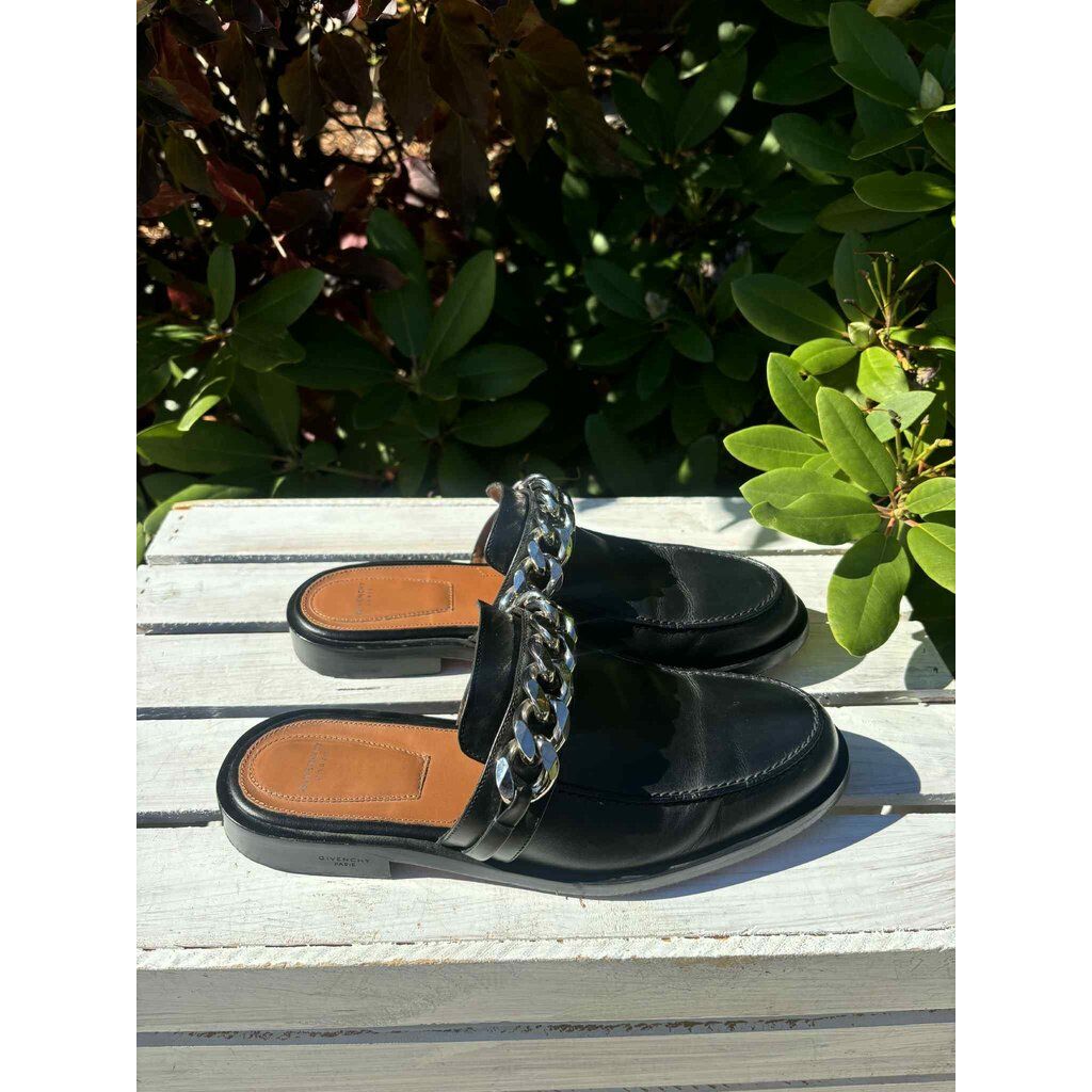 Givency Leather Chain-Link Accents Mules - Size 40