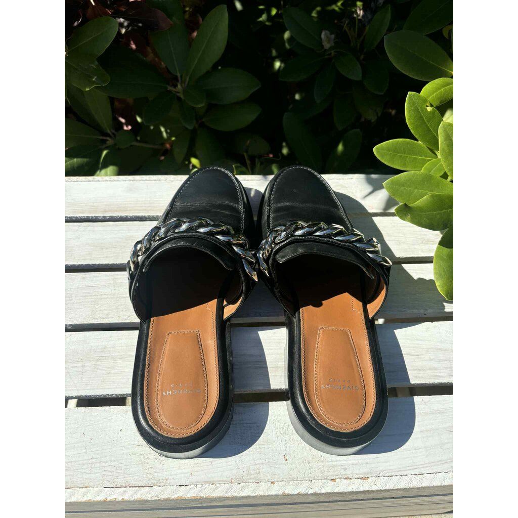 Givency Leather Chain-Link Accents Mules - Size 40
