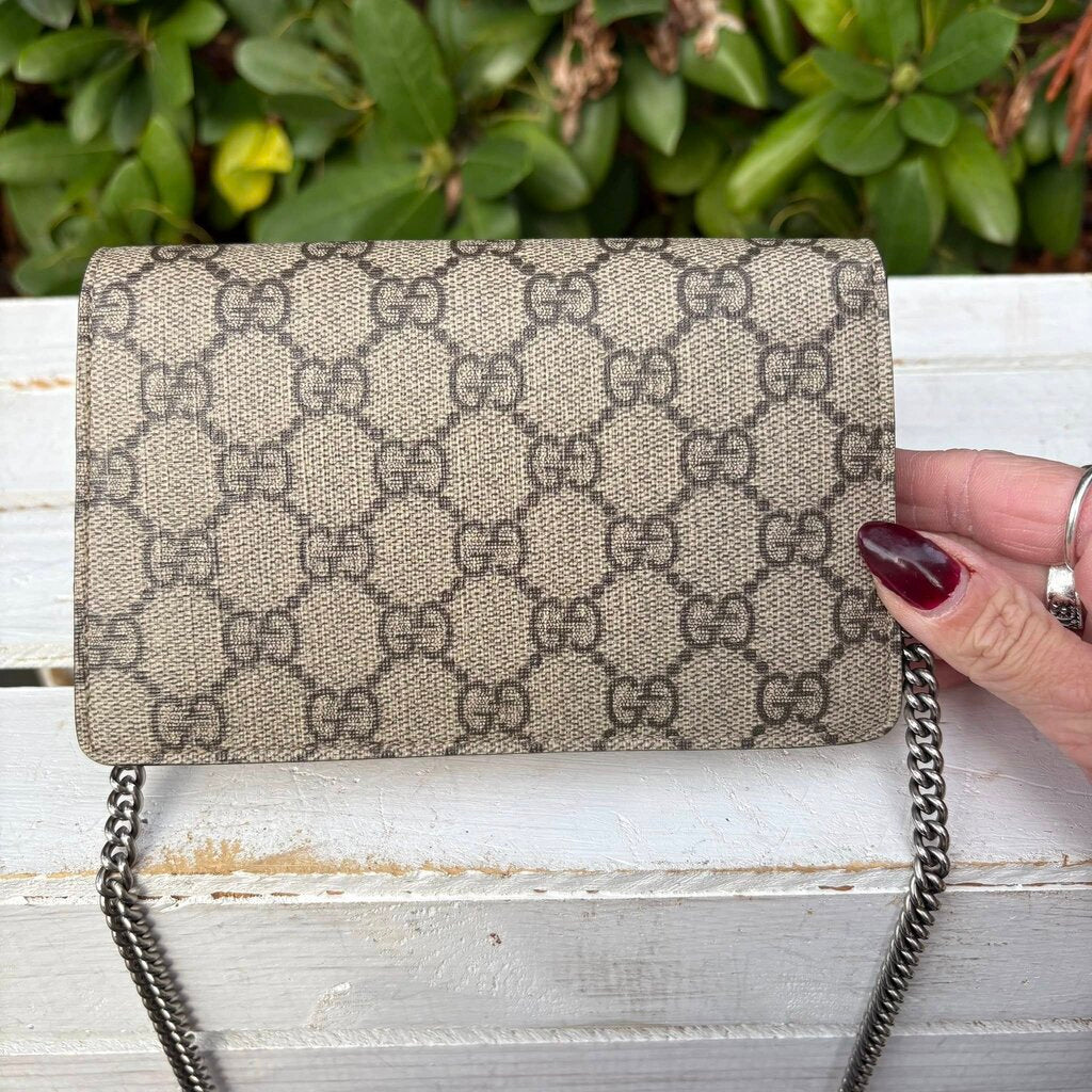 Gucci Dionysus GG Supreme Super Mini Crossbody