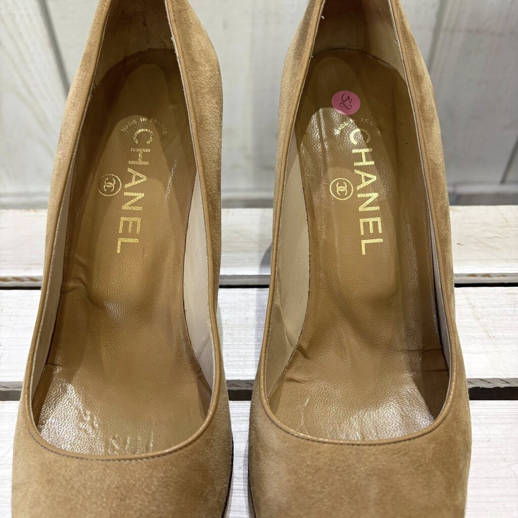 Chanel Vintage Suede Heels - Size 38
