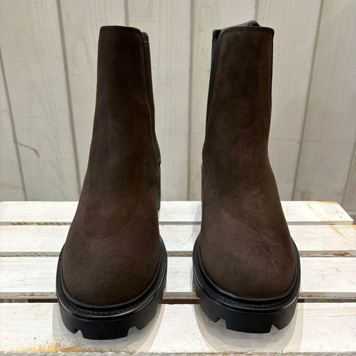 Tod's NWT Suede Slip On Booties in Palissan - Size 8 (Retails for $1,045)