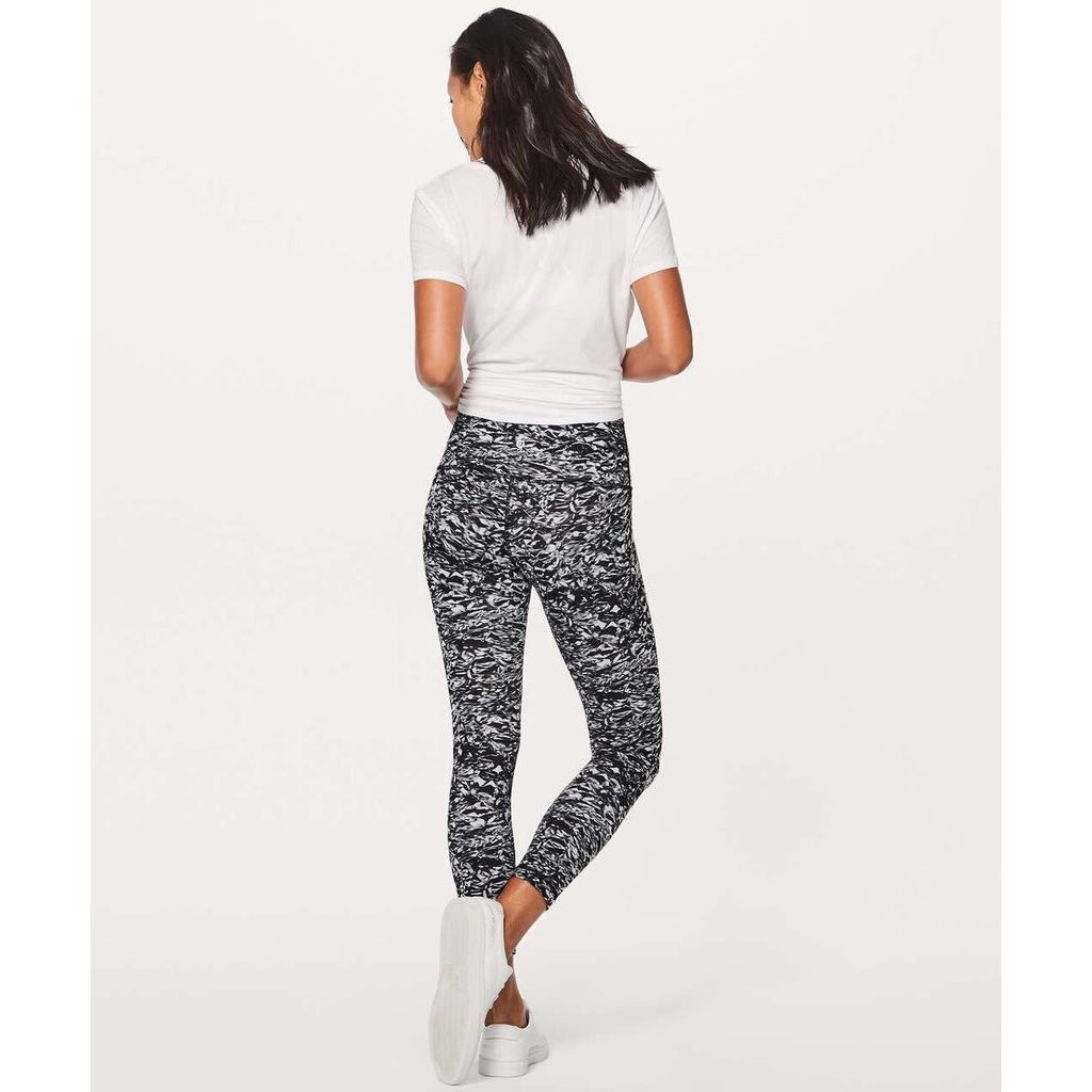 Lululemon Wunder Under Hi-Rise Tight 25" in Liquid Platinum Alpine White Multi - Size 8