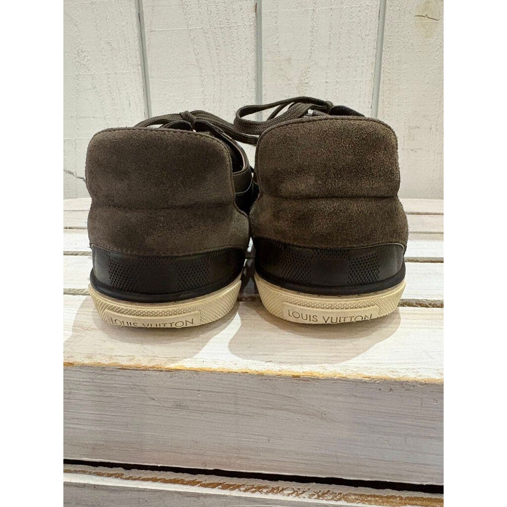 Louis Vuitton Men’s Damier Adventure Low Top Sneakers - Size Men's 6.5