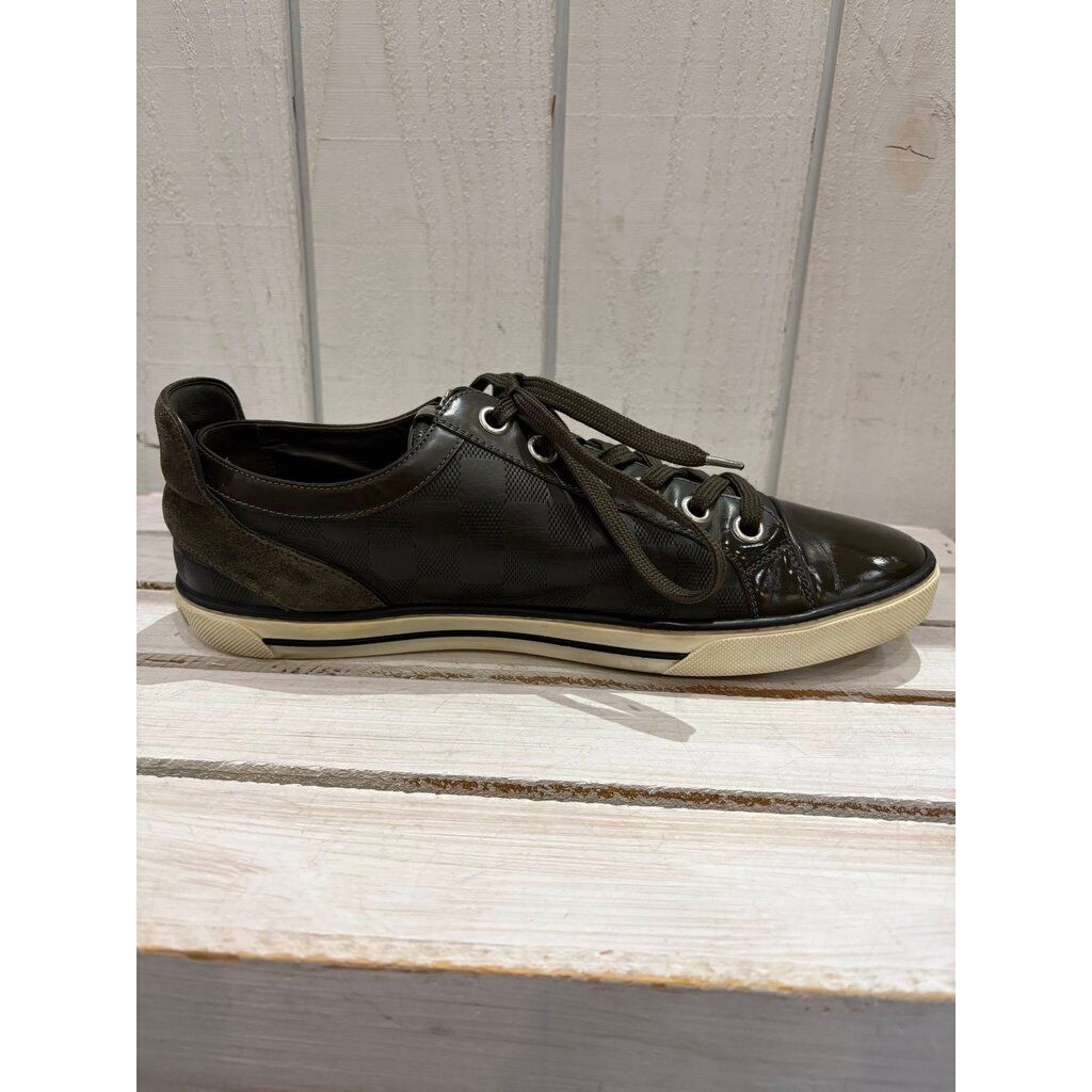 Louis Vuitton Men’s Damier Adventure Low Top Sneakers - Size Men's 6.5