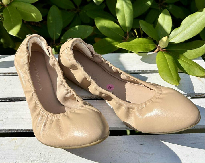 Stuart Weitzman Gabby Scrunch Rivet Leather (Retails for $200) - Size 8