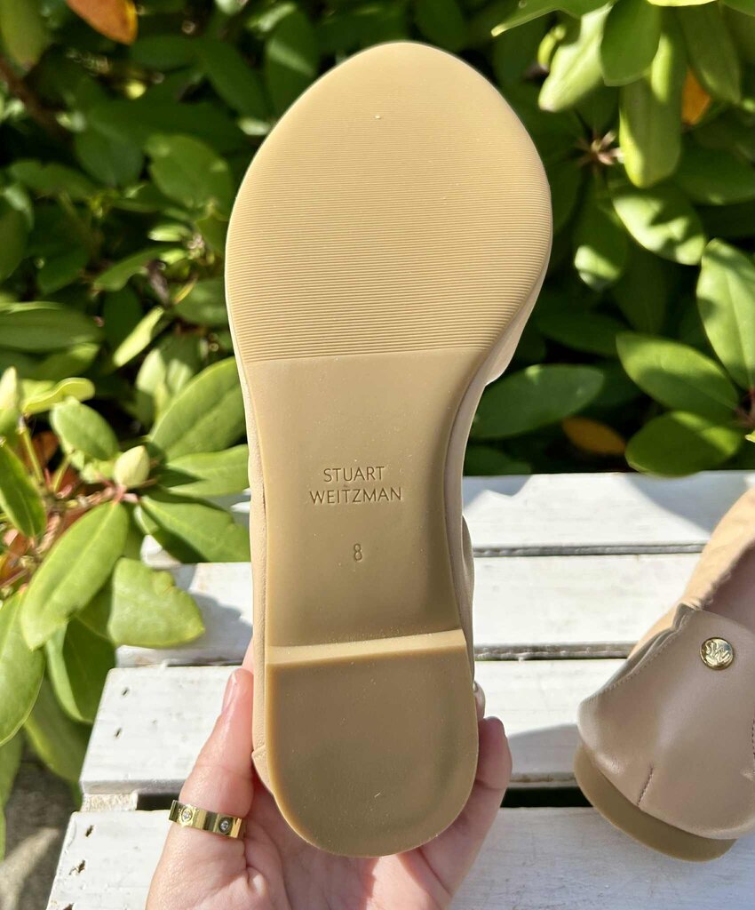 Stuart Weitzman Gabby Scrunch Rivet Leather (Retails for $200) - Size 8