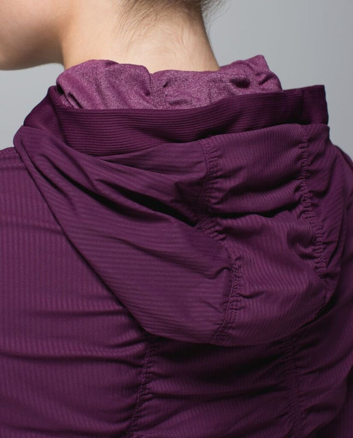 Lululemon Dance Studio Reversible Jacket III in Plum - Size Small