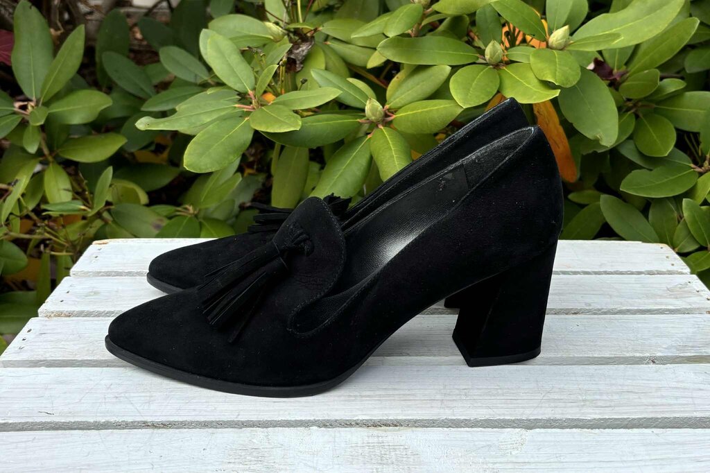 Stuart Weitzman Suede Loafer Heels - Size 8.5