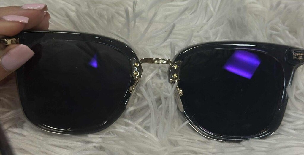 Tom Ford TF726K Sunnies w/ Case