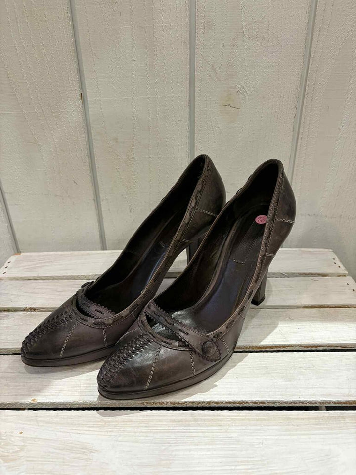 Bottega Veneta Leather Heels - Size 38