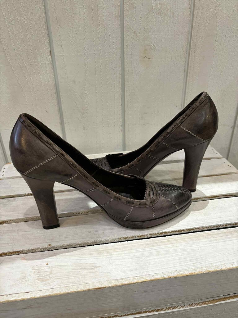 Bottega Veneta Leather Heels - Size 38