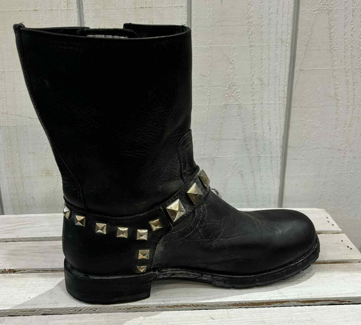 Frye Men's Rogan Stud Engineer Boots - Men's Size 7.5/Women's Size 9