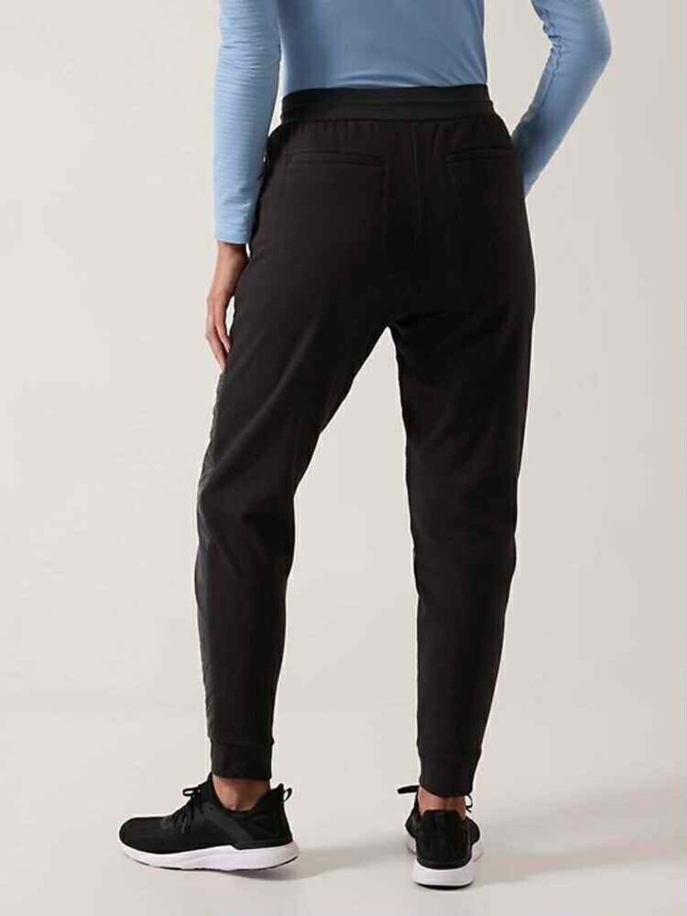 Athleta NWT Apres Ski Down Jogger - Size 16