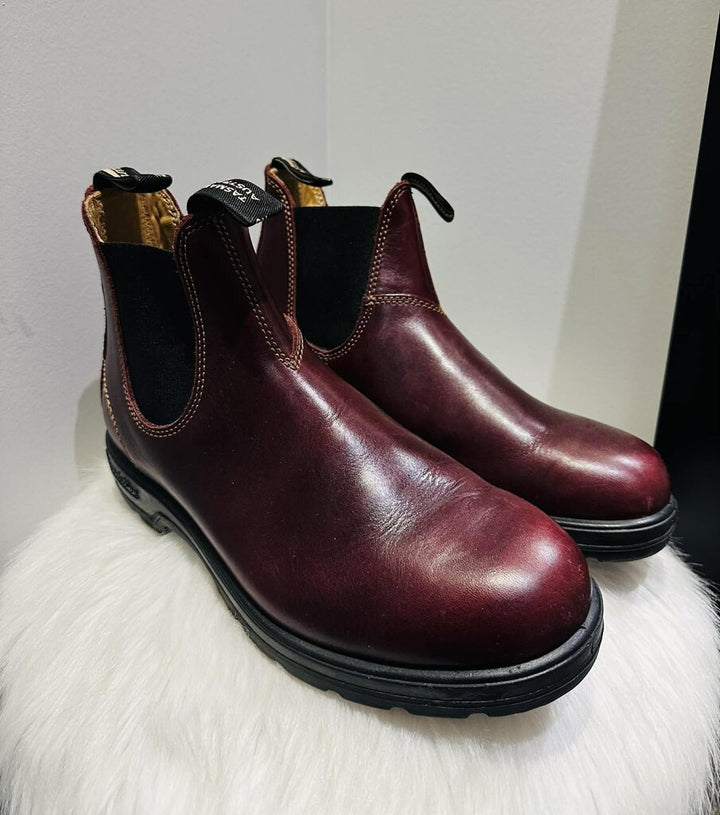 Blundstone Chelsea Boots - Size AU 8.5