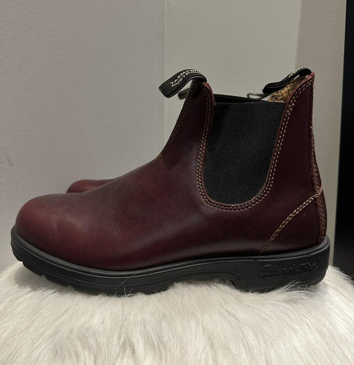 Blundstone Chelsea Boots - Size AU 8.5