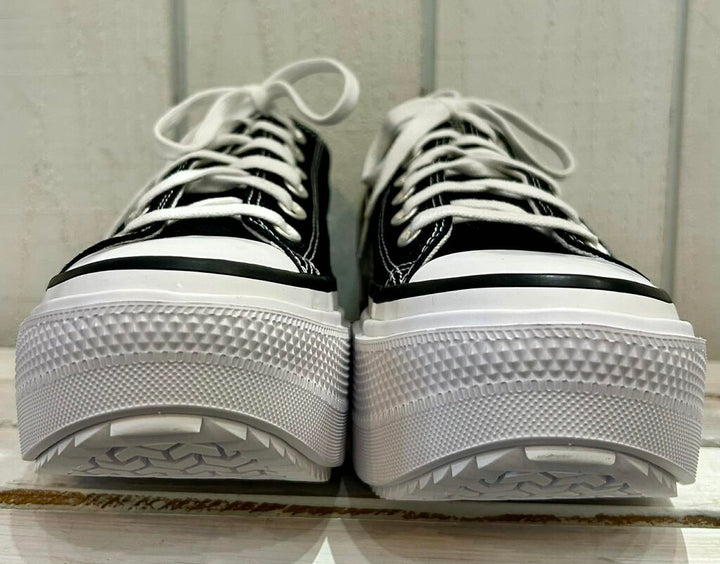 Converse Chuck Taylor All Star Lift Double Stack Low Top Sneaker - Size 8.5