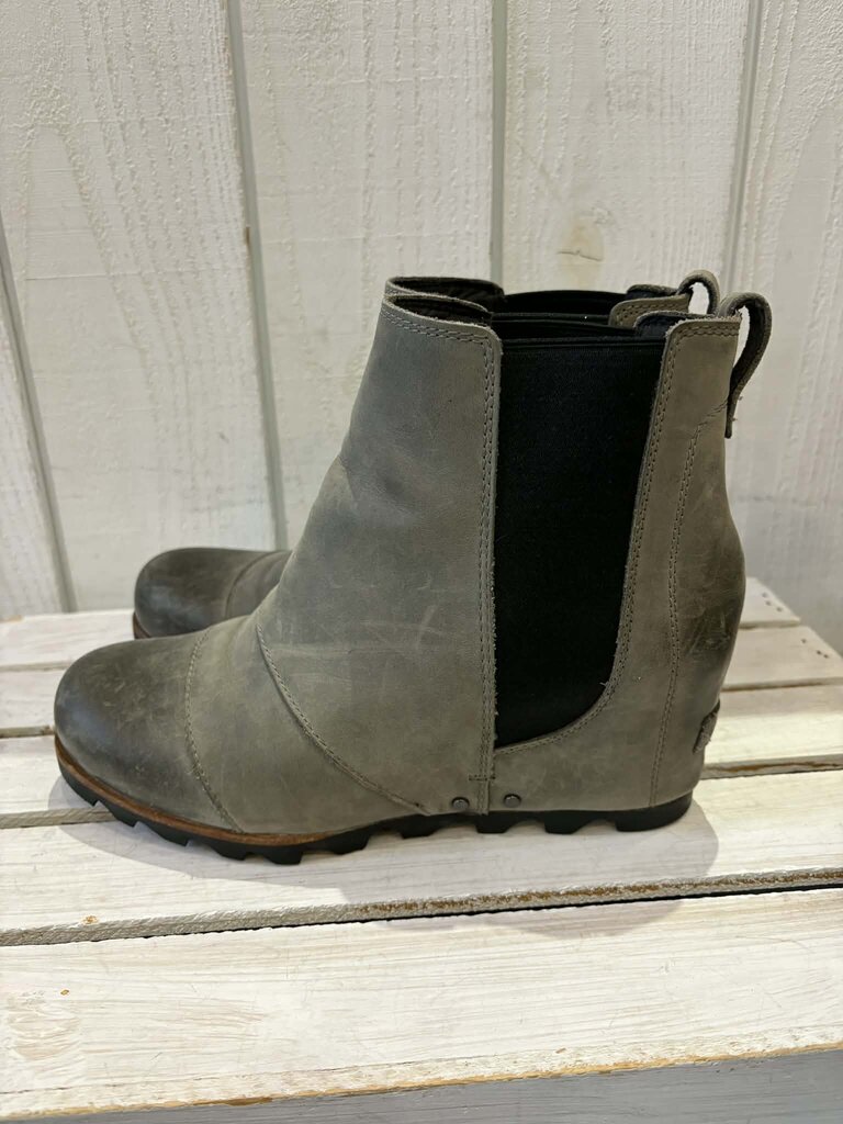 Sorel Lea Wedge Chelsea Boots - Size 10