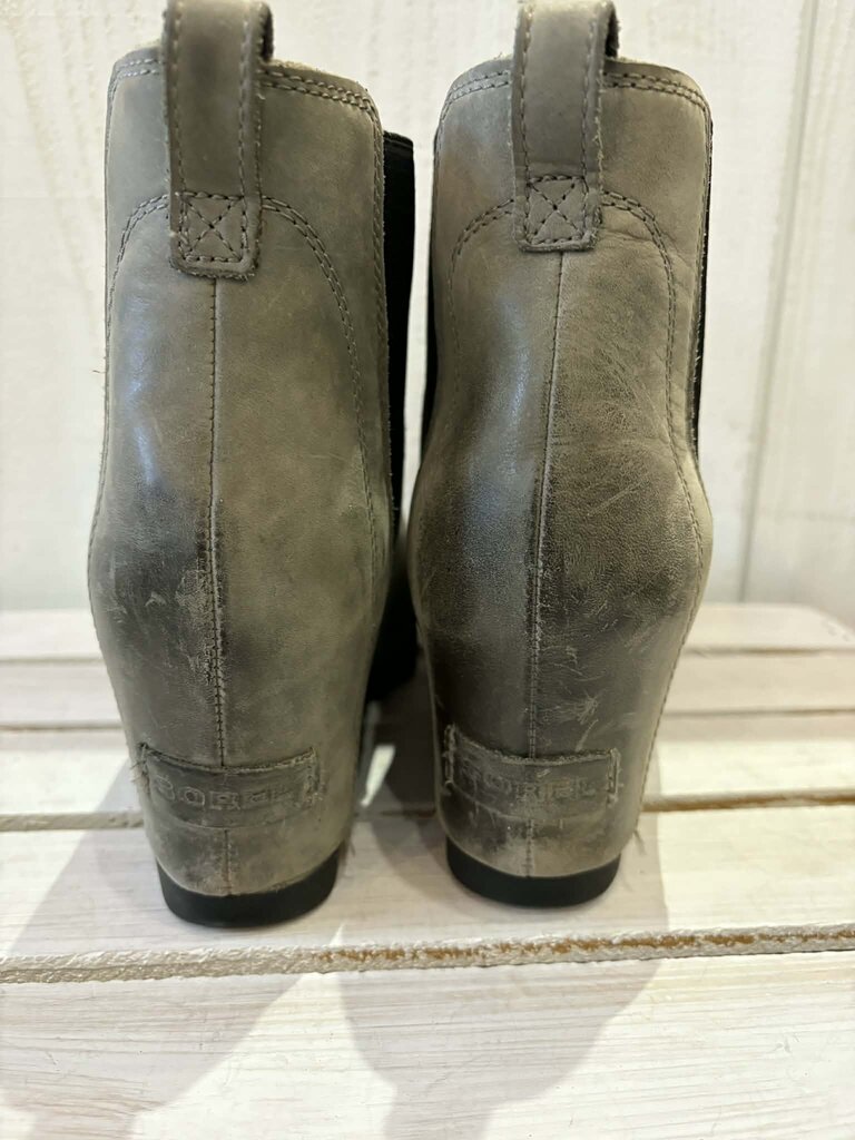 Sorel Lea Wedge Chelsea Boots - Size 10