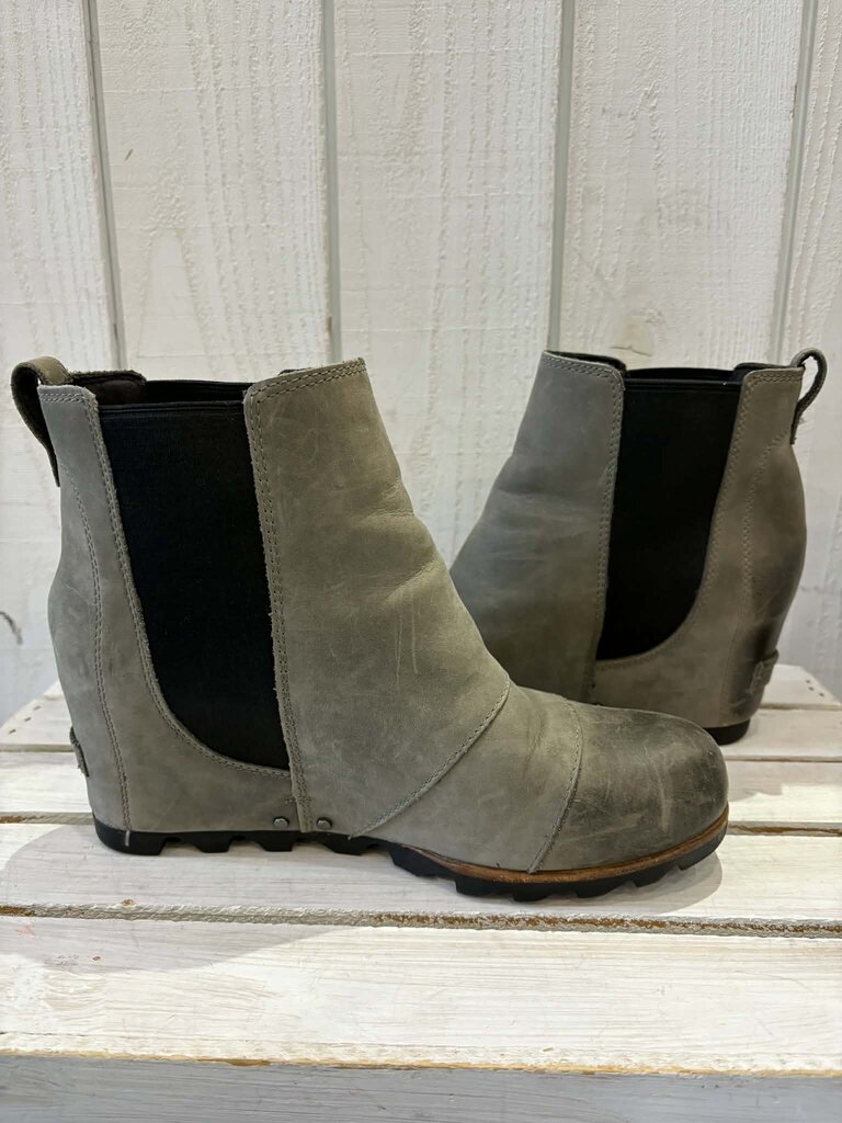 Sorel Lea Wedge Chelsea Boots - Size 10