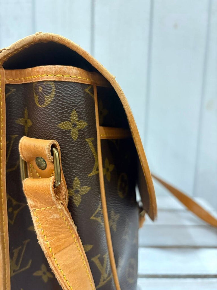 Louis Vuitton Monogram Sac Gibeciere