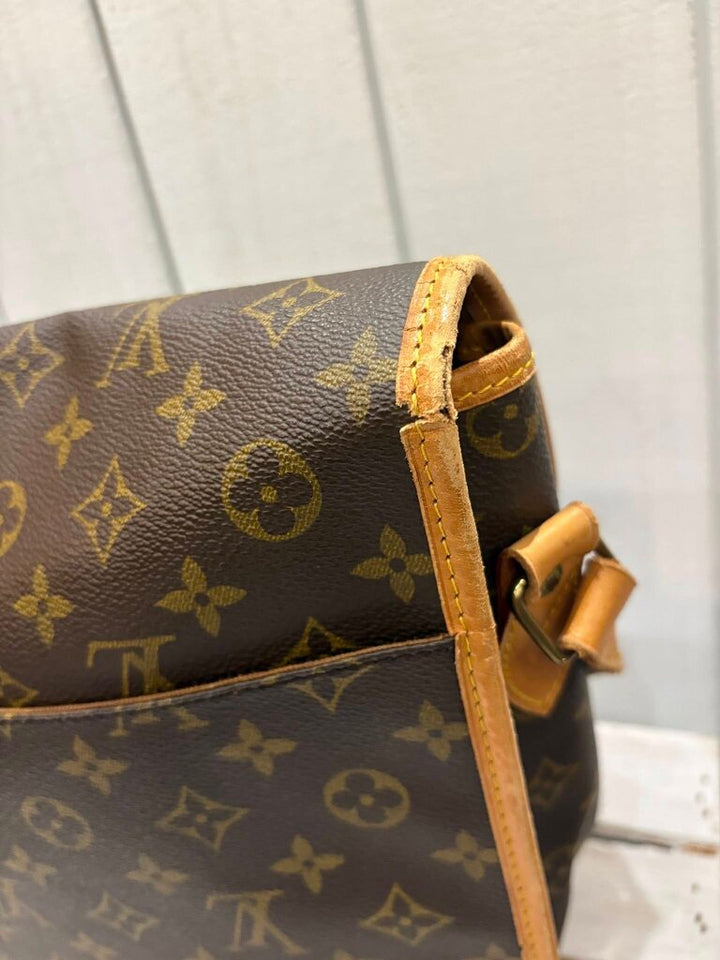 Louis Vuitton Monogram Sac Gibeciere
