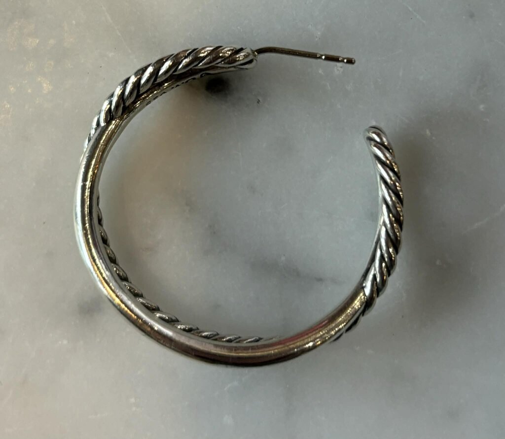 David Yurman Crossover Hoop Earrings (Retails $425)