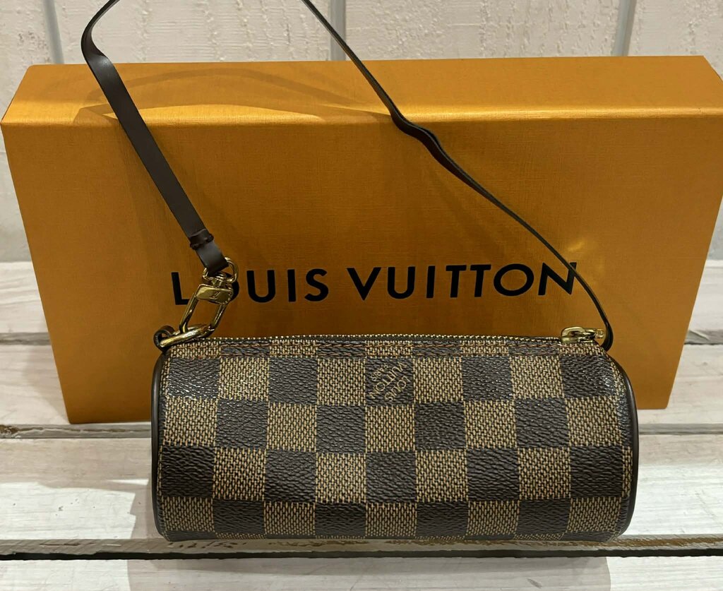 Louis Vuitton Damier Ebene Pouchette