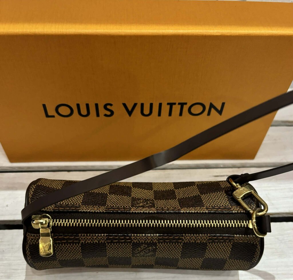 Louis Vuitton Damier Ebene Pouchette