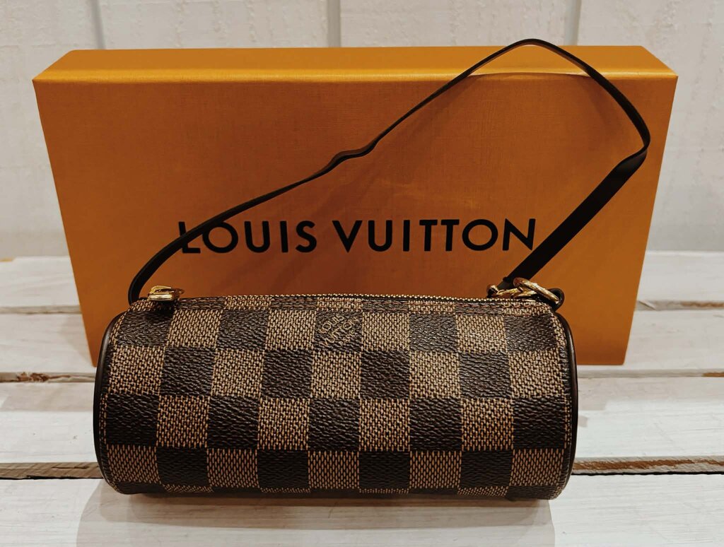 Louis Vuitton Damier Ebene Pouchette
