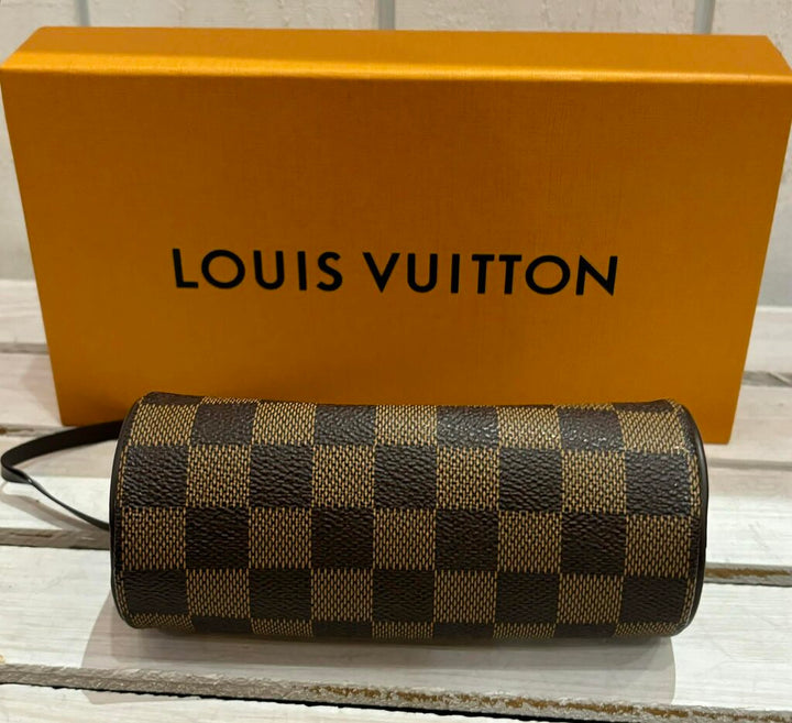 Louis Vuitton Damier Ebene Pouchette