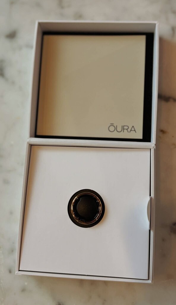 Oura Gen3 Horizon Ring in Rose Gold (Retails for $449) - Size 9