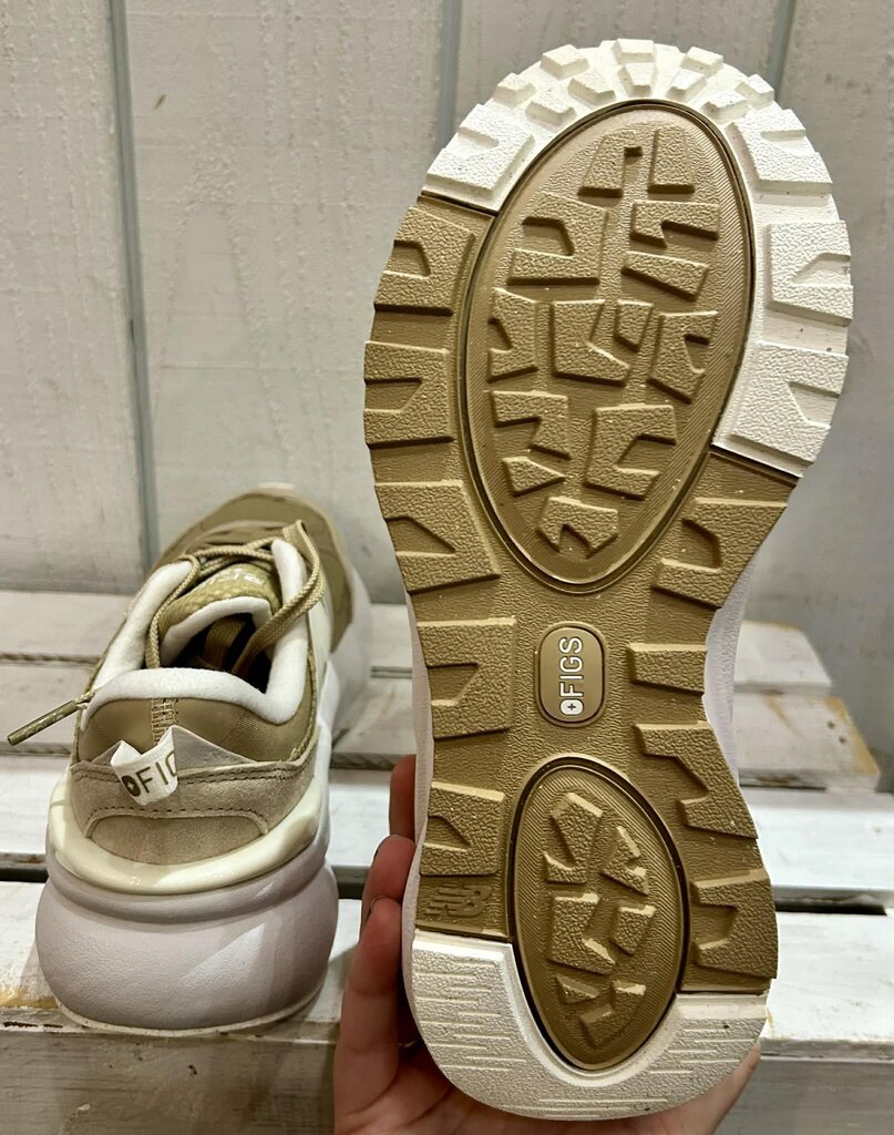 FIGS | New Balance 3447 Sneakers - Size 7