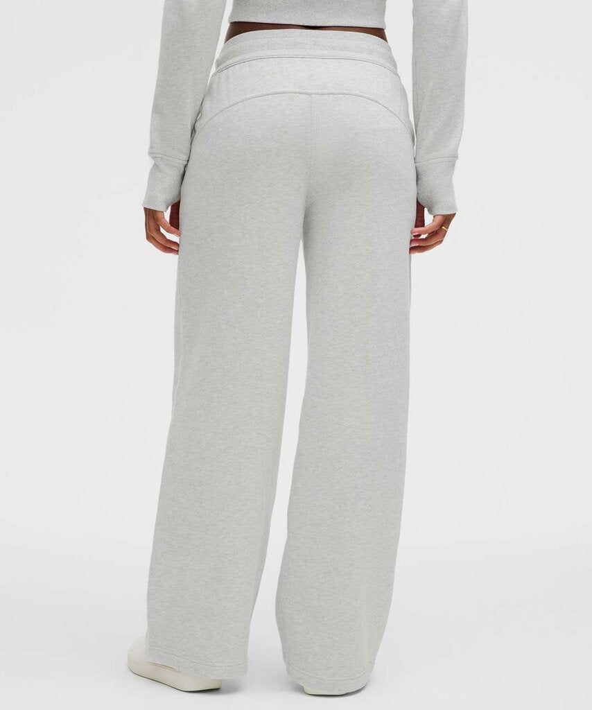 Lululemon Scuba Mid-Rise Wide-Leg Pant in Heathered Core Ultra Light Grey - Size Medium(Retails $118)