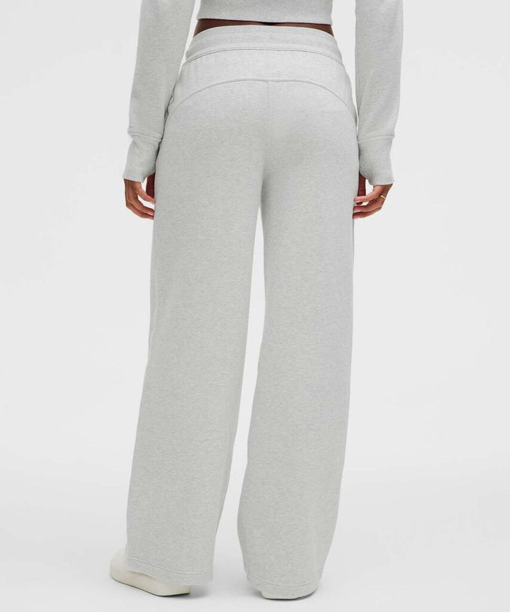 Lululemon Scuba Mid-Rise Wide-Leg Pant in Heathered Core Ultra Light Grey - Size Medium(Retails $118)
