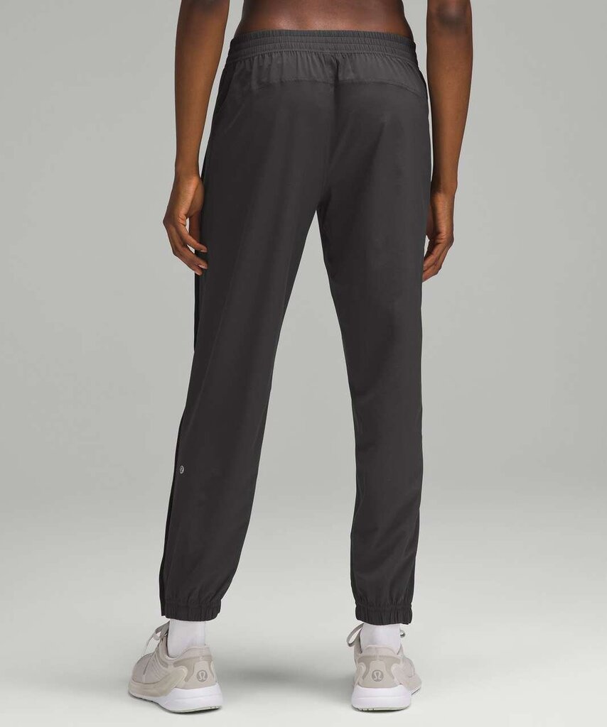 Lululemon Tear-Away Mid-Rise Track Pant in Graphite Grey - Size 6(Retails $128)