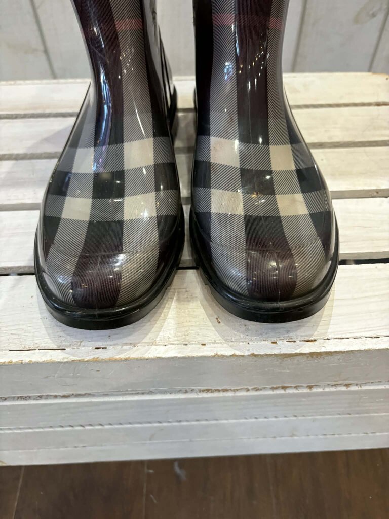 Burberry Nova Check Rubber Rain Boots - Size 38