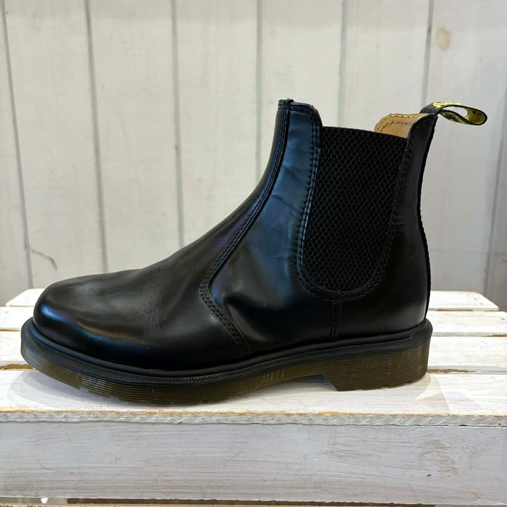 Doc Martens 2976 Smooth Leather Chelsea Boots in Black - Size 7