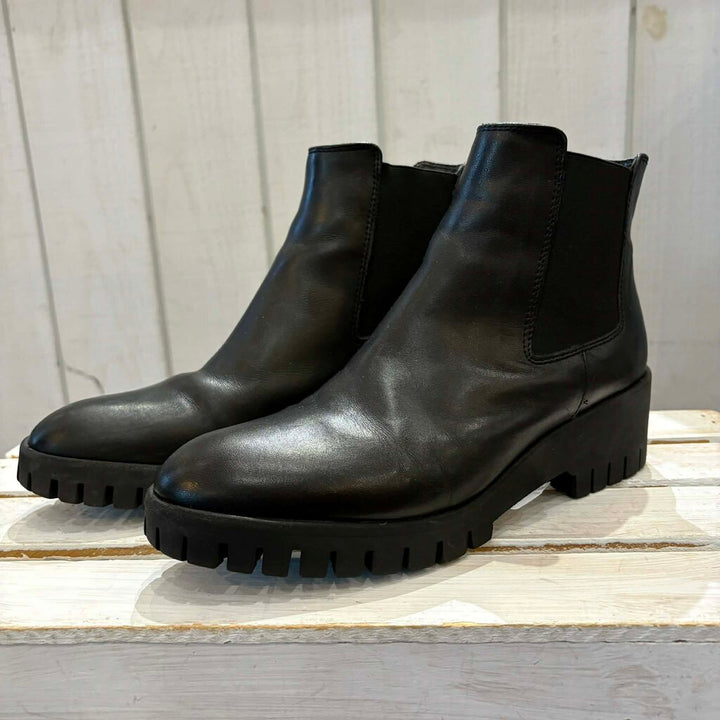 Lamica Leather Chelsea Boots - Size 39