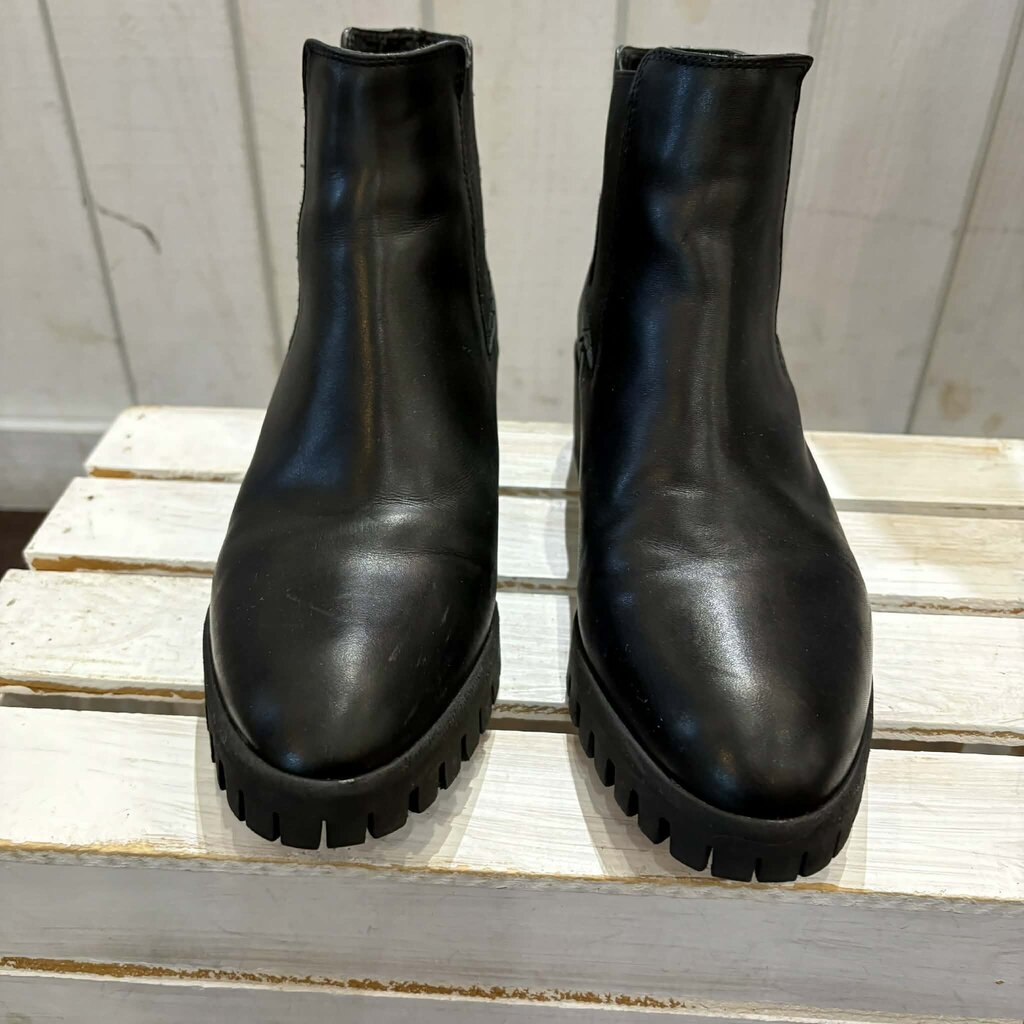 Lamica Leather Chelsea Boots - Size 39