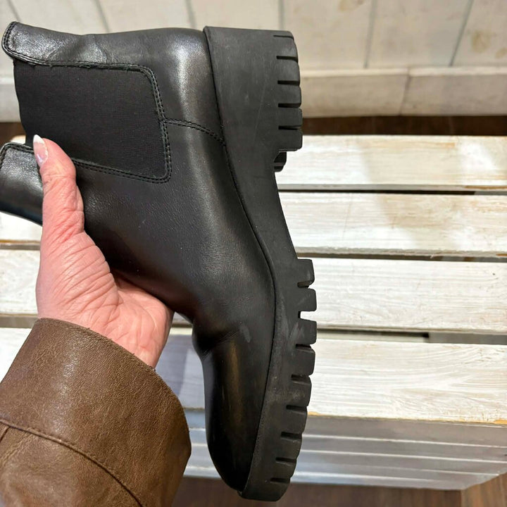 Lamica Leather Chelsea Boots - Size 39