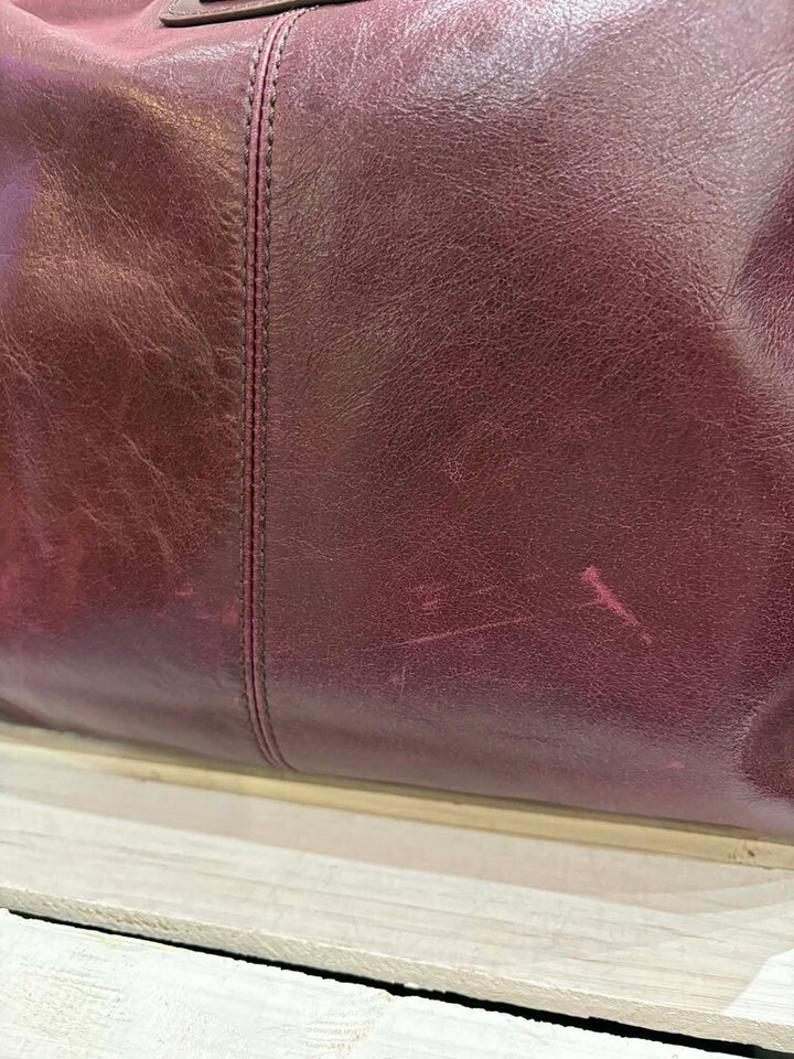 Hobo Sheila Satchel in Burgundy