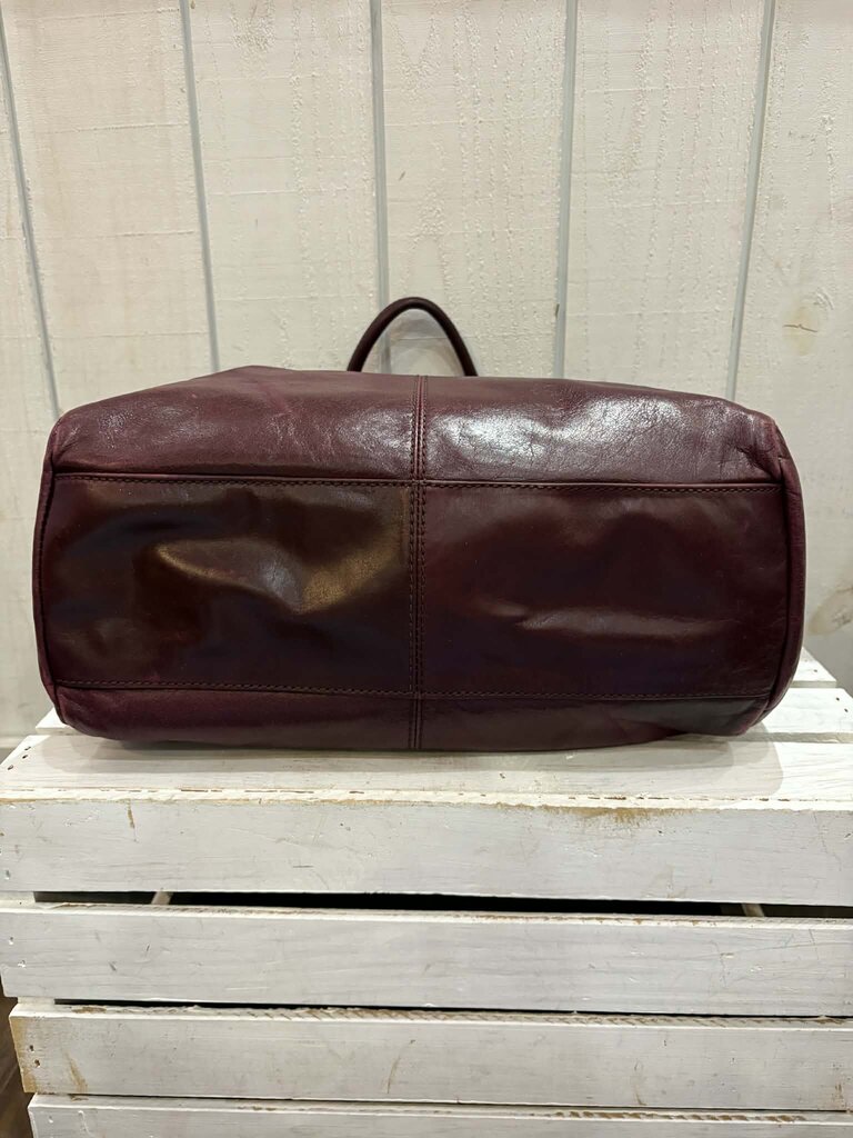 Hobo Sheila Satchel in Burgundy