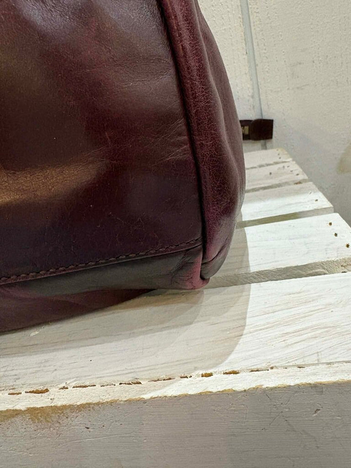 Hobo Sheila Satchel in Burgundy