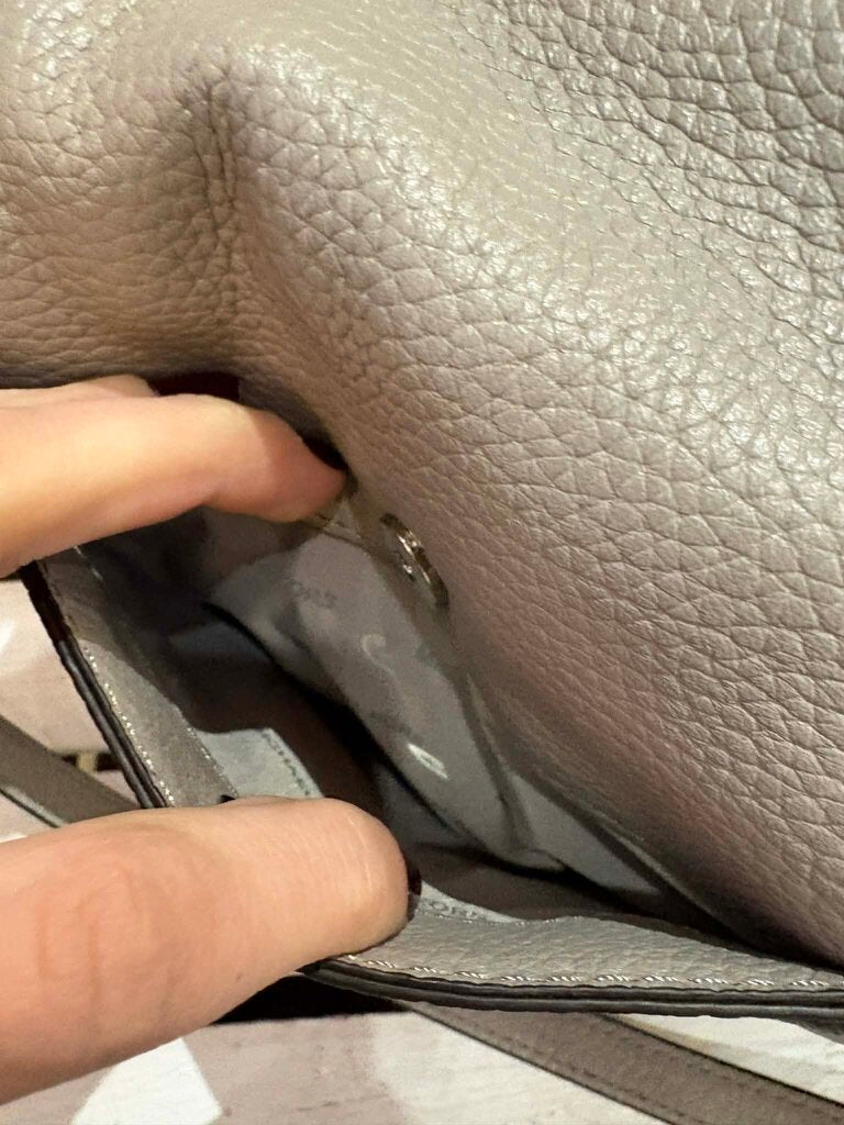 Michael Kors NWT Lupita Large Hobo Bag (Retails for $298)