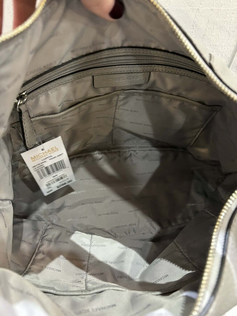 Michael Kors NWT Lupita Large Hobo Bag (Retails for $298)