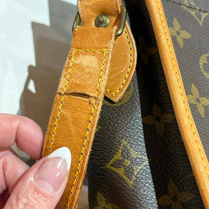 Louis Vuitton Monogram Sac Gibeciere